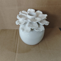 Mini vase en céramique blanc nordique en relief Rose décoration de la maison pour Arrangement de fleurs séchées diffuseur de parfum d'huile encens