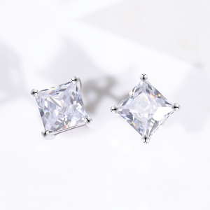 Boucles d'oreilles carrées en promotion, diamants moissanite VVS, plaqué or, argent sterling 925, testeur de diamants inclus, style diamant tendance, unisexe - Product Image 2