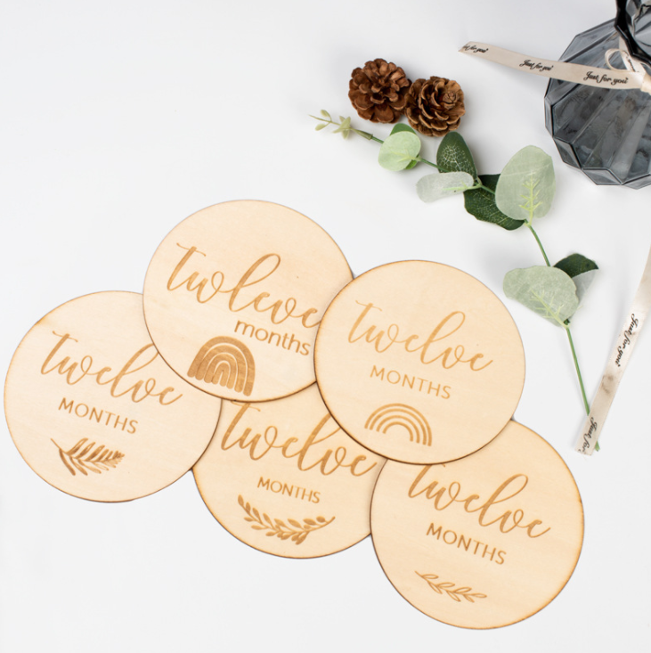 Оптовая продажа заказной деревянный Радуга резные для новорожденных; Реквизит для фотографий по возрасту ребенка на веху карты, 12 штук в партии, et