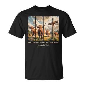 Camiseta Follow The Word Not The Herd con diseño de vaca de las Tierras Altas occidentales cristianas - Product Image 1