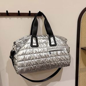 Custom Wholesale High Quality Handbag Large Capacity Fashion Luxury <b>Quilted</b> Duffle Tote <b>Single</b> Shoulder Strap Crossbody Bag - Product Image 3