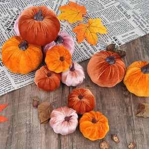 12 pièces de citrouilles artificielles de différentes tailles, fausses citrouilles en tissu, citrouilles en mousse pour la décoration d'automne, de Thanksgiving et d'Halloween - Product Image 3