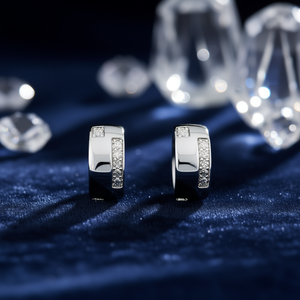 E781 Orecchini in oro bianco con diamanti da donna, classici, con taglio rotondo brillante, colore D naturale, gioielli raffinati - Product Image 2