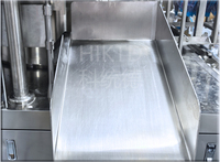 Machine de remplissage et de bouchage multifonction pour sachets à bec verseur Doypack et sachets souples à bec verseur pour l'emballage de produits chimiques liquides quotidiens