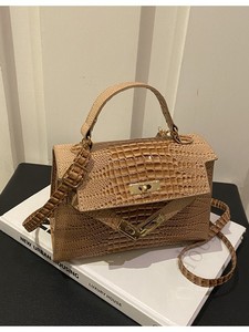 Bolso de mano para mujer de inspiración francesa al por mayor, nuevo bolso de hombro bohemio personalizado, bolso cruzado minimalista, bolso tote de moda - Product Image 4