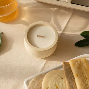 Aikun ขี้ผึ้งถั่วเหลืองเทด้วยมือหรูหราและเทียนเซรามิกกลิ่นหอมยาวนานสำหรับงานแต่งงานกลางและกิจกรรมพิเศษ - Product Image 2