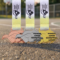 Irregulier gevormde emaille logo tekst op maat gemaakte metalen medailles award drievoudig geplateerd 3D diep geëmbossed jeugd basketbal sportmedaille