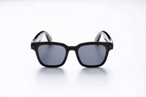 Lunettes Intelligentes V03 Pro avec IA, Caméra HD 8MP, Audio Open-Ear, Traduction en Temps Réel, Écouteurs Bluetooth Sans Fil - Product Image 2