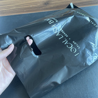 Sacs de marchandises en plastique personnalisés au détail sac à provisions en PE-BD découpé à l'emporte-pièce avec logo imprimé personnalisé sac d'emballage en plastique