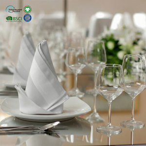 Serviettes en satin de coton personnalisées en gros, couleur unie, 18x18 pouces, toucher doux, haute absorption, pour la mise en place d'événements professionnels - Product Image 1