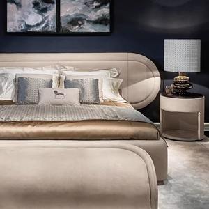 Cama Redonda Giratoria de Lujo Moderna Italiana con Base de Cama Redonda Senna, Colchón King Size de Lujo Suave Color Crema - Product Image 2