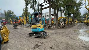 Mini Excavadora de 1.5 Toneladas U15 con Giro Cero, Orugas Retráctiles, Excavadora Compacta de Alta Eficiencia para Construcción - Product Image 2