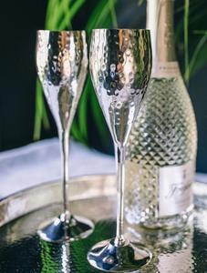 Martini martelé en cuivre de qualité supérieure pour la décoration de mariage et les accessoires de bar en prix de gros et de détail fabriqué en Inde - Product Image 3