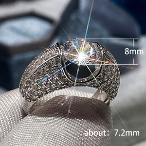 Anello da Donna Completamente Incastonato di Zirconi, Elegante Gioiello per Fidanzamento, Sposa, Uso Quotidiano e Banchetti - Product Image 3