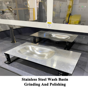 Station de polissage robotisée intégrée à effet miroir pour le polissage des surfaces d'éviers en acier inoxydable - Product Image 3