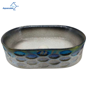 Lavabo in Ceramica con Design Superficiale a Struttura Molecolare Galvanizzata - Product Image 1