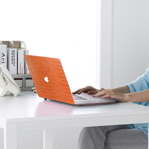 Custodia Protettiva Antiurto e Antigraffio in PC+TPU di Alta Qualità per Laptop <span class=keywords><strong>Macbook</strong></span> M3/M4 - Product Image 2