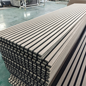 Paneles de Pared Acústicos de Madera de Nogal, Diseño Moderno en Color Humo Oscuro, Akupanel 2400x600mm, Paneles Acústicos de Gran Tamaño con Diseño de Rayas - Product Image 6