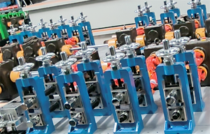 Machine de formage à froid de tubes en acier galvanisé à haute efficacité, machine de soudage de tubes, machine de fabrication de tubes métalliques - Product Image 2