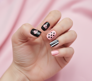 <span class=keywords><strong>Uñas</strong></span> Postizas Autoadhesivas de Marca Propia, 24 Piezas, Diseño de Lunares y <span class=keywords><strong>Rayas</strong></span> <span class=keywords><strong>Negras</strong></span> y Rosas, Aplicación sin Pegamento - Product Image 6