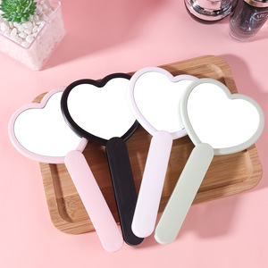 Espejo de mano de maquillaje personal portátil en forma de corazón personalizado cosmético plegable Rosa negro con espejo de bolsillo con mango 1X <span class=keywords><strong>2X</strong></span> - Product Image 4