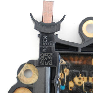 Régulateur <span class=keywords><strong>12V</strong></span> d'origine <span class=keywords><strong>Bosch</strong></span> neuf 0272220817 F00M346158 VRB817 RB6158A pour BMW 340i 440i 520i 730D 740i X3 X4 - Product Image 2