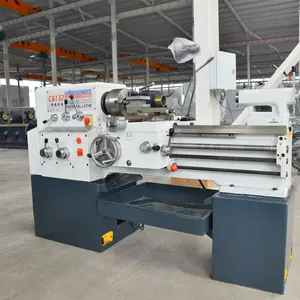 Draagbare Draaibank Horizontale Draaibank Ca6261 Ca6261b Ca6261c Handmatige Bank Metalen Spleet Bed Draaibank Machine