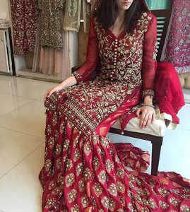 ATIYA LIBAS Magnifique Lehenga Choli indien/pakistanais avec broderie Zardozi lourde pour mariage-Matériau en acétate 2019 - Product Image 3