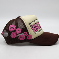 Topi Trucker 5 Panel Warna Kontras Kustom Produsen untuk Dewasa, Topi Trucker Dua Warna dengan Jaring Warna Solid, Logo Bordir