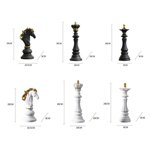 2024 venta al por mayor personalizado diferentes tamaños poliresina pequeño Animal <span class=keywords><strong>caballo</strong></span> corona Imperial estatua arte estatua ornamento - Product Image 6