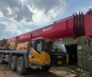 รถบรรทุกติดเครน SANY STC1000c5-8 มือสอง ปี 2024 สำหรับทุกสภาพพื้นผิว พร้อม SAC1300t STC800t6 STC800t5 STC1000c7 ชิ้นส่วนหลัก เครื่องยนต์และปั๊ม - Product Image 3