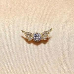 Delicado Broche de Zirconia Cúbica con Forma de Alas de Ángel, Elegante Broche Pequeño para Mujer, Accesorios de Joyería - Product Image 3