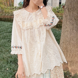 Blusa con collo a girocollo in pizzo ricamata <span class=keywords><strong>mezza</strong></span> <span class=keywords><strong>manica</strong></span> con bottone in 100% poliestere ad asciugatura rapida Vintage Sweet Casual Wear personalizzato - Product Image 1