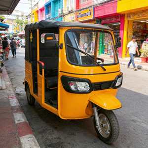 Mototaxi de Gasolina de Tres Ruedas con Tracción en el Eje Trasero para un Rendimiento Confiable en Diversos Terrenos - Product Image 6