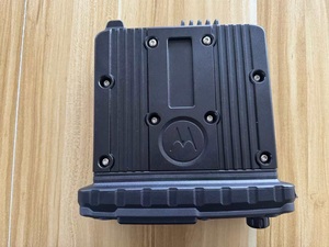 Radio Motorola APX 4500 P25 Fase 2 IP56 Resistente al Agua con Encriptación AES256 y Audio Inteligente IMPRES para Agencias <span class=keywords><strong>de</strong></span> Seguridad Pública - Product Image 3