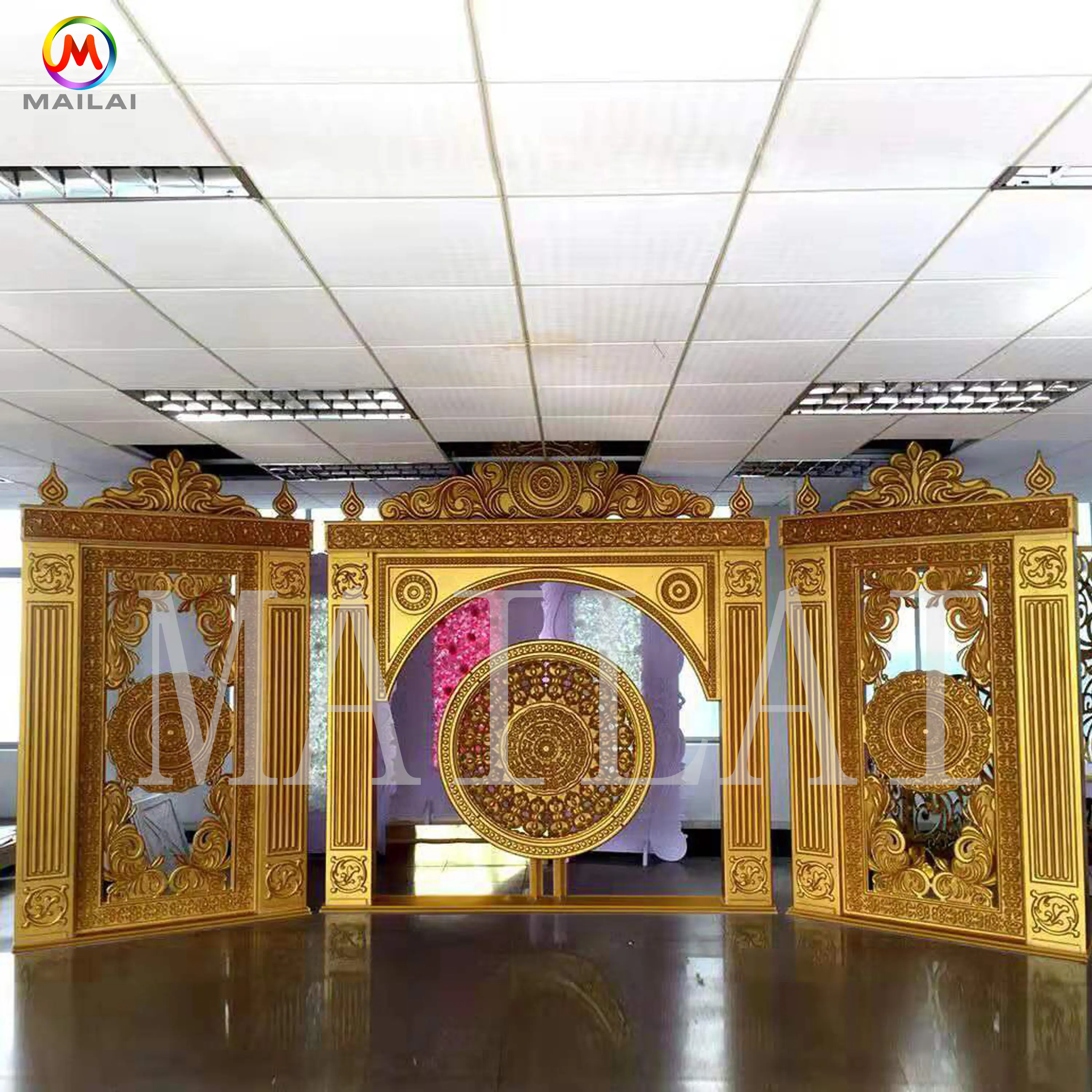 High quality 3D carving gold acrylic backdrop for decoration wedding event