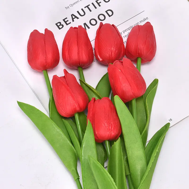 Tulipano dei fiori artificiali dell'unità di elaborazione economica di DREA Amazon per la vendita calda dei fiori decorativi di nozze domestiche