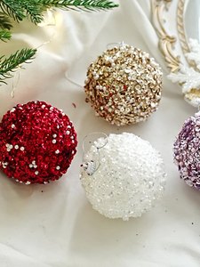 Xmas सफेद क्रिसमस गेंदों 8 सेमी सीक्वल फोम क्रिसमस की गेंदों को लटकाते हुए क्रिसमस की गेंदों को आभूषण - Product Image 5