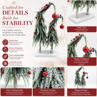 Mini sapin de Noël courbé floqué avec boules rouges et baies, décoration de bureau pour les fêtes, accent décoratif pour la maison effet neige