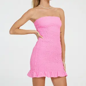 Tùy Chỉnh Rắn Màu Mini Dress Bubblegum Hồng Bodycon Mini Fit Băng Tóc Đường Viền Cổ Áo Diềm Xếp Nếp Hem Chi Tiết Mini Dress Đối Với Phụ Nữ