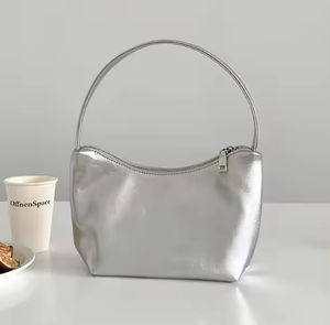 Nouveaux sacs à main pour femmes à la mode Sacs à main en cuir haut de gamme au design personnalisé - Product Image 6