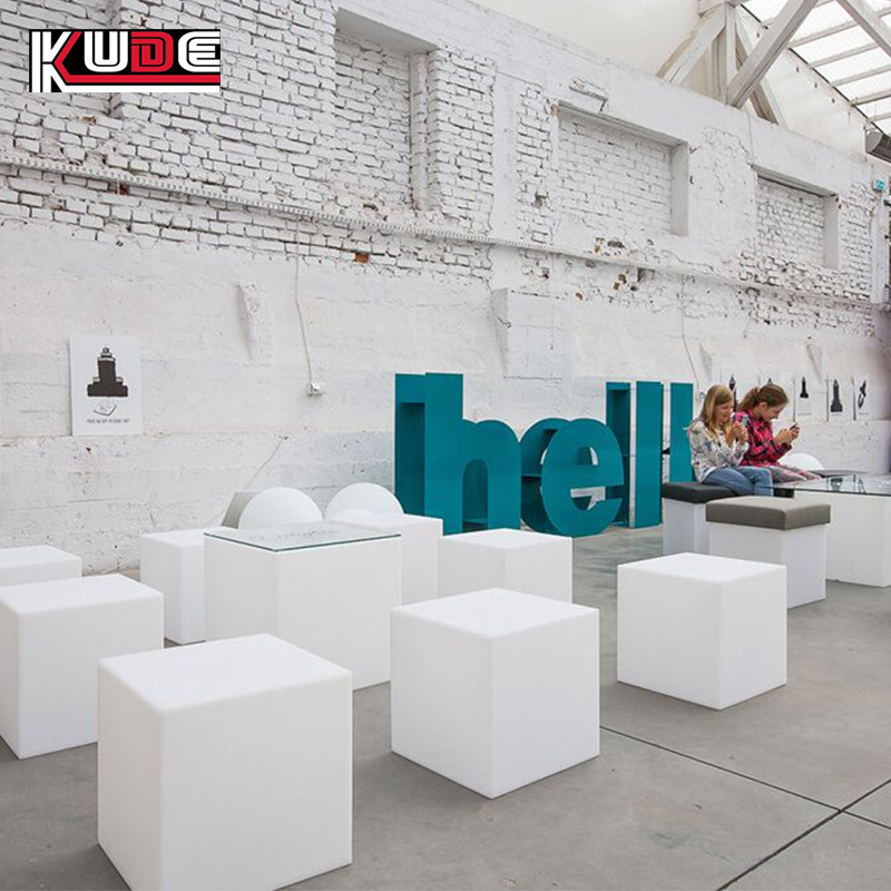 Светодиодная подсветка для мебели RGB, пластиковый кубический стул/Забавный барный стул со светодиодной подсветкой, меняющий цвета, пульт дистанционного управления