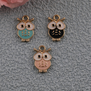 Pendentif hibou en alliage, accessoires de bijoux DIY, couleurs rose, bleu, noir pour boucles d'oreilles, bracelets, colliers - Product Image 1