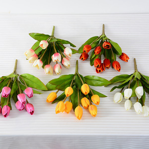 Bouquet de tulipes artificielles en soie Flower Delight, 3, 6 ou 9 têtes, décoration de table, texture artistique - Product Image 4