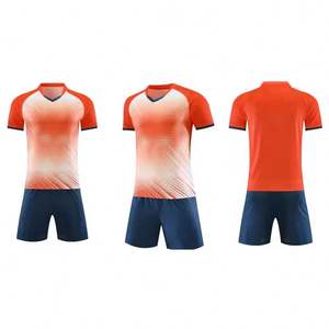 Maillots de football rétro personnalisés de haute qualité, 100 % polyester, séchage rapide, nom de l'équipe avec impression numérique, vente en gros OEM - Product Image 5