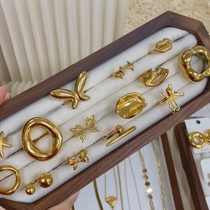 خواتم مطلية بالذهب عيار 18 قيراط مقاومة للماء بتصميم هندسي وحيواني مجرد من الفولاذ المقاوم للصدأ للارتداء اليومي - Product Image 1