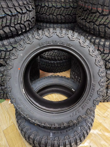Vente directe d'usine de nouveaux pneus radiaux sans chambre à air larges pour voitures et véhicules, antidérapants 35/12.5R18 - Product Image 5