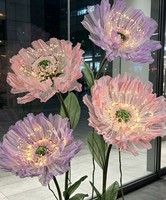Fleurs géantes artificielles en organza personnalisables en gros avec support, à ouverture et fermeture électriques par LED, pour la décoration de scène de mariage