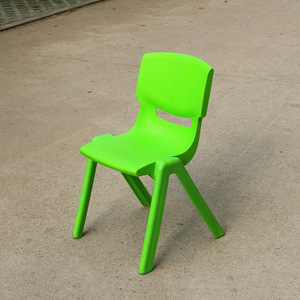 Ensemble de chaises en plastique pour maternelle, vert et rouge, design moderne et durable, pour meubles d'enfants - Product Image 3