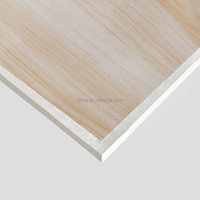 Plaques de plafond en plâtre laminé PVC ignifuges et résistantes à l'humidité, personnalisables pour les projets résidentiels et commerciaux